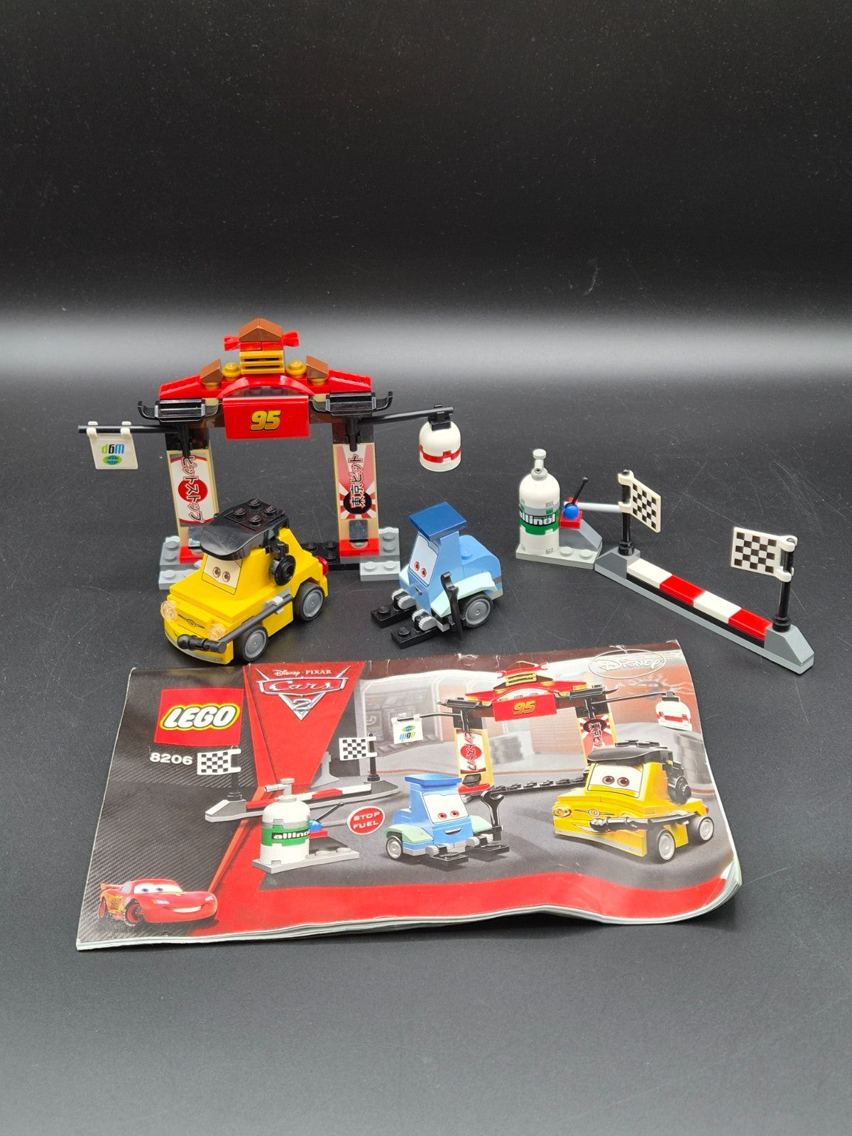 LEGO® Cars 8206 Boxenstopp in Tokio