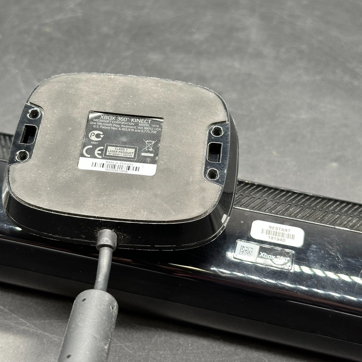 Microsoft Xbox 360 Kinect Sensor - Schwarz