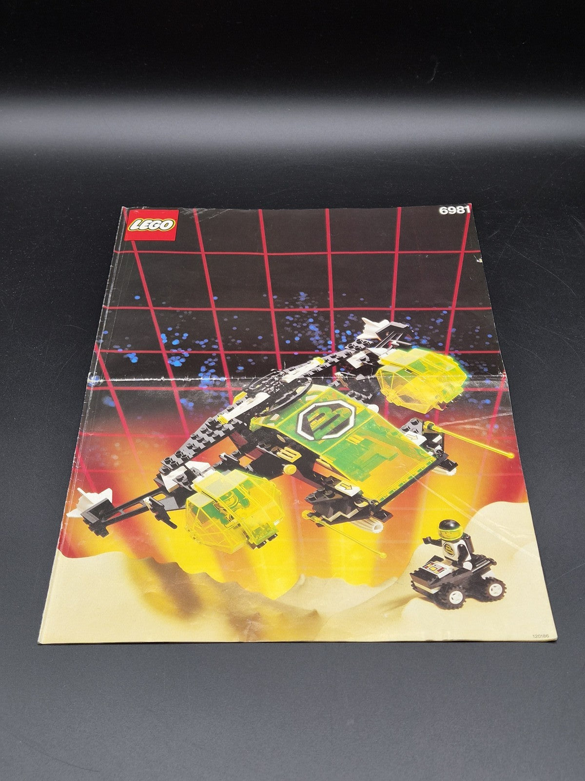 Original LEGO Space 6981 Aerial Intruder Set inkl. Anleitung mit Minifiguren – Bild 2