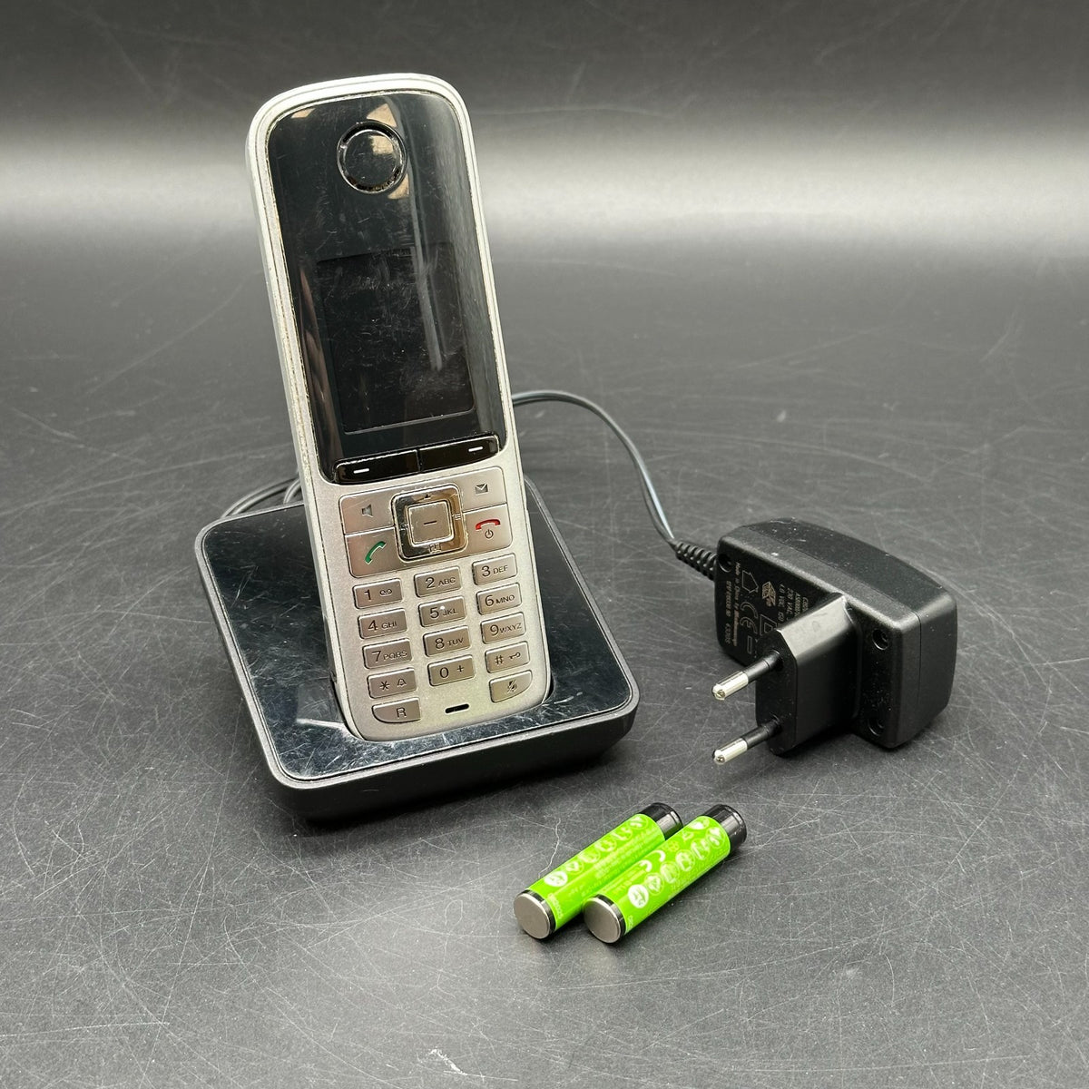 Gigaset S4 Professional - Mobilteil inkl. Ladeschale & neuen Akkus