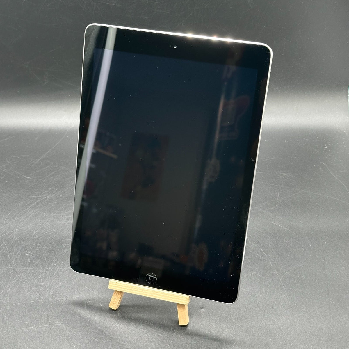 Apple iPad Air 1. Generation A1474, 16GB, WiFi, Spacegrau. iCloud Sperre
