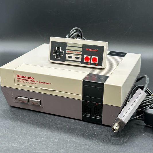 Nintendo NES Konsole - Grau - Heimkonsole - Controller und Anschlusskabel