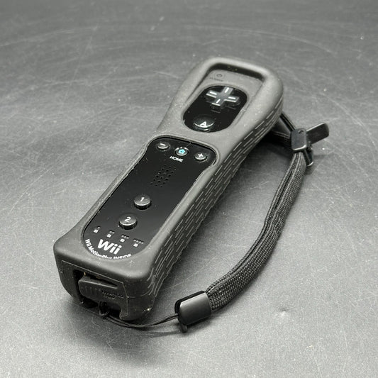 Nintendo Wii Remote - schwarz - MotionPlus Controller