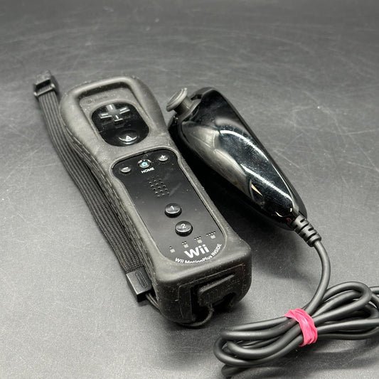 Original Nintendo Wii Remote Motion Plus Inside - schwarz inkl. Nunchuk