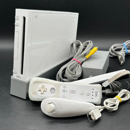 Nintendo Wii Konsole (RVL-001) weiß