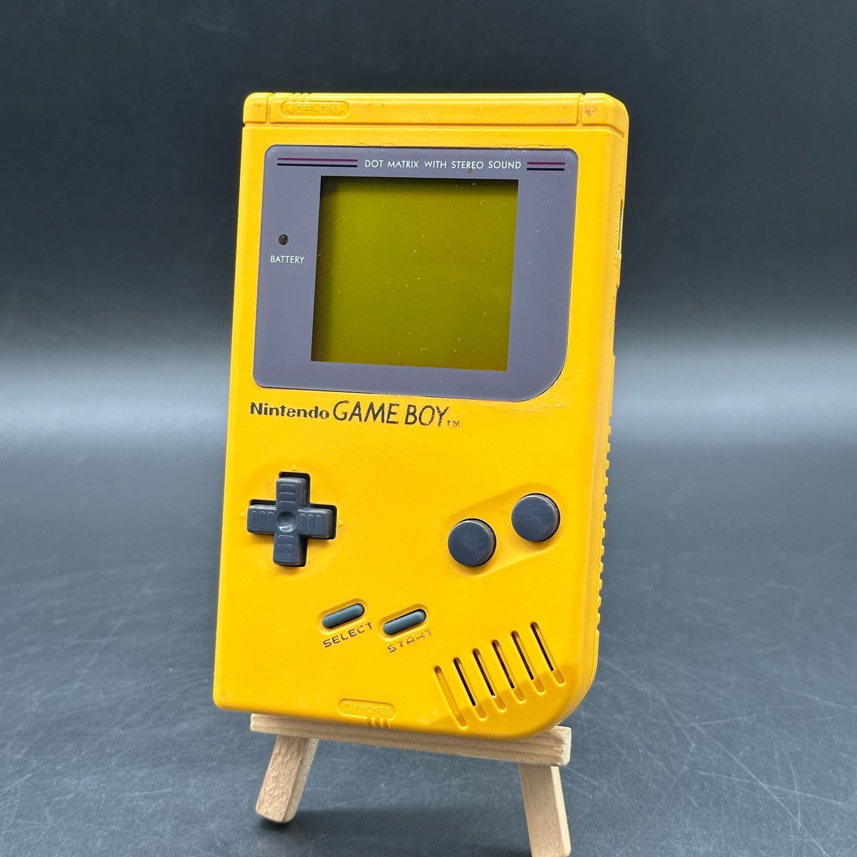 Nintendo Game Boy Classic Konsole DMG-01 - Play It Loud - Gelb