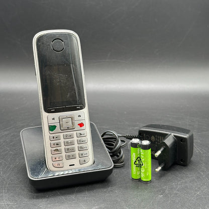 Gigaset S4 professional mit Ladeschale & neuen Akkus