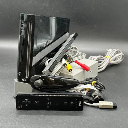 Nintendo Wii Konsole (RVL-101) schwarz inkl. WiiMote und Nunchuck