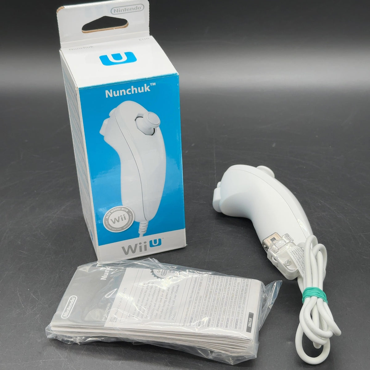 Original Nintendo Nunchuk Controller Wii U Weiß OVP