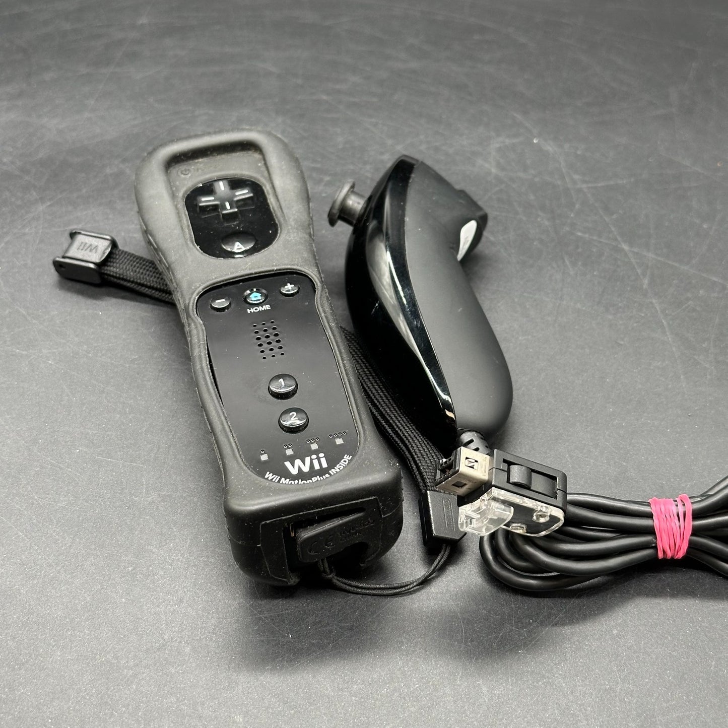 Original Nintendo Wii Remote Motion Plus Inside - schwarz inkl. Nunchuk