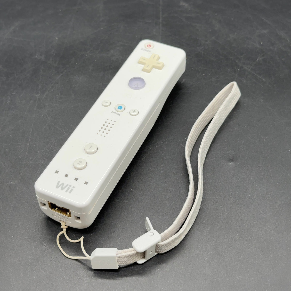 Original Nintendo Wii Remote Controller Weiß mit Handgelenkschlaufe