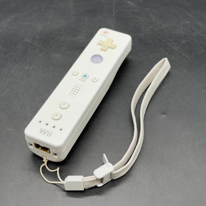 Original Nintendo Wii Remote Controller Weiß mit Handgelenkschlaufe