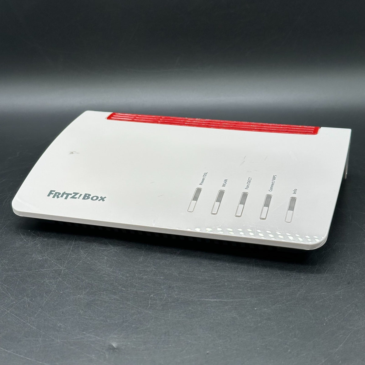 FRITZ!Box 7590 WLAN Router weiß, 4x Gigabit LAN, WPS, USB 3.0 - kein Zubehör