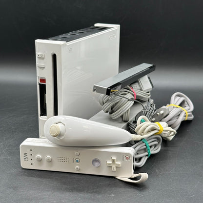 Nintendo Wii Konsole (RVL-001) weiß