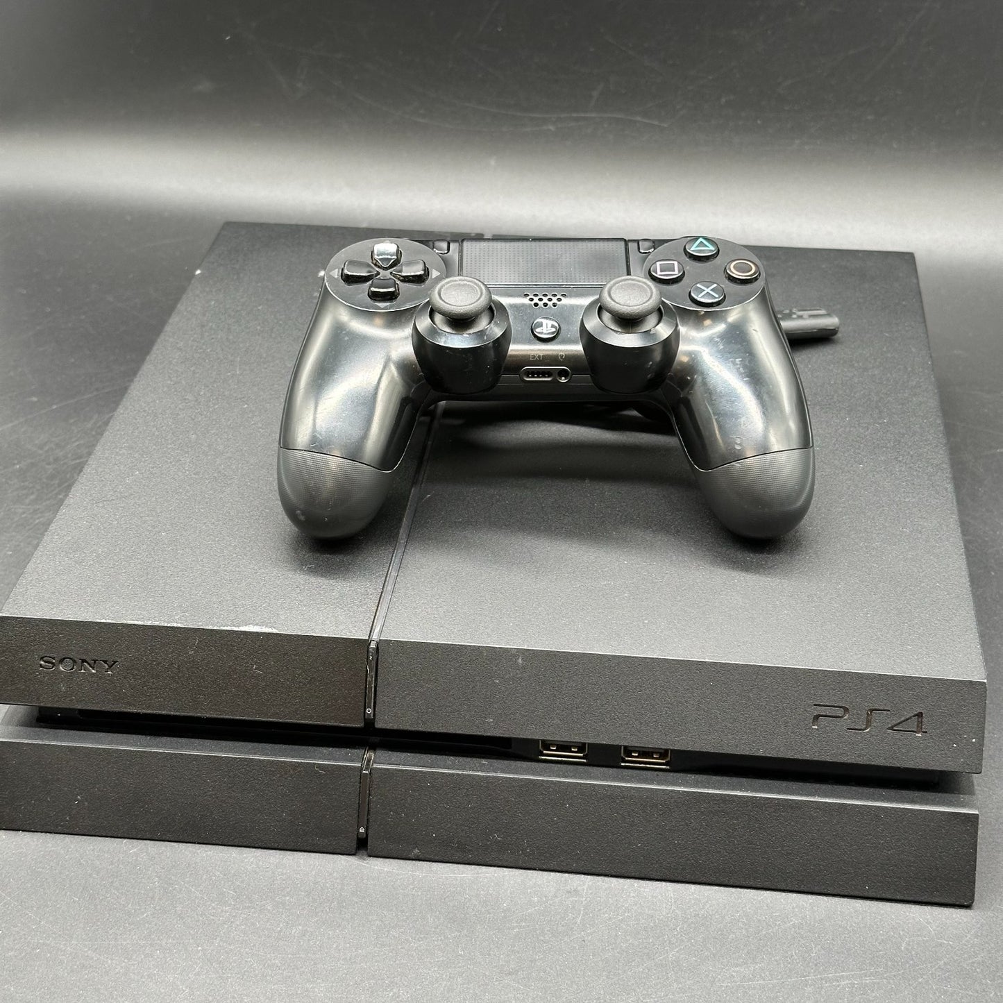 Sony PlayStation 4 Konsole (CUH-1216A) inkl. Controller