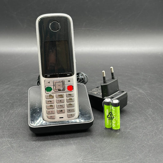 Gigaset S4 professional mit Ladeschale & neuen Akkus