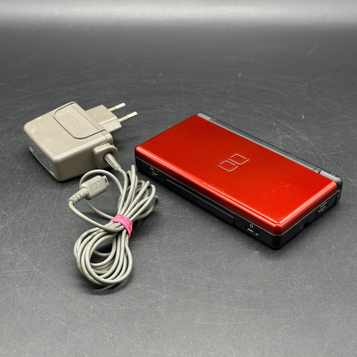 Nintendo DS Lite Handheld-Spielkonsole Rot/Schwarz - US Version