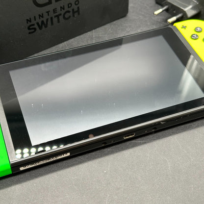 Nintendo Switch Konsole 32GB Neon Grün Gelb