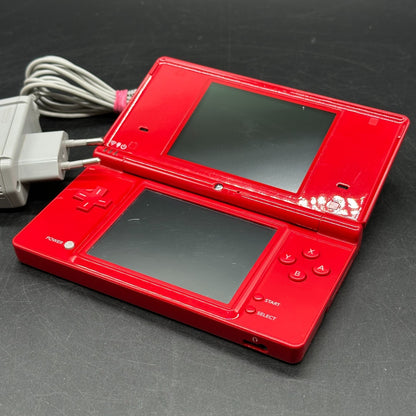 Nintendo DSi Konsole - Rot inkl. Ladekabel