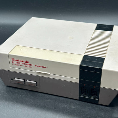 Nintendo NES Konsole - Grau - Heimkonsole - Controller und Anschlusskabel