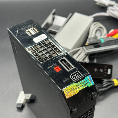 Nintendo Wii Konsole (RVL-101) schwarz inkl. WiiMote und Nunchuck