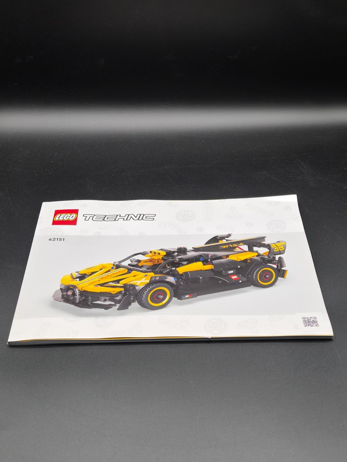 LEGO Technic 42151 Bugatti Bolide Gelb Schwarz 905 Teile Sammler Auto Rennwagen