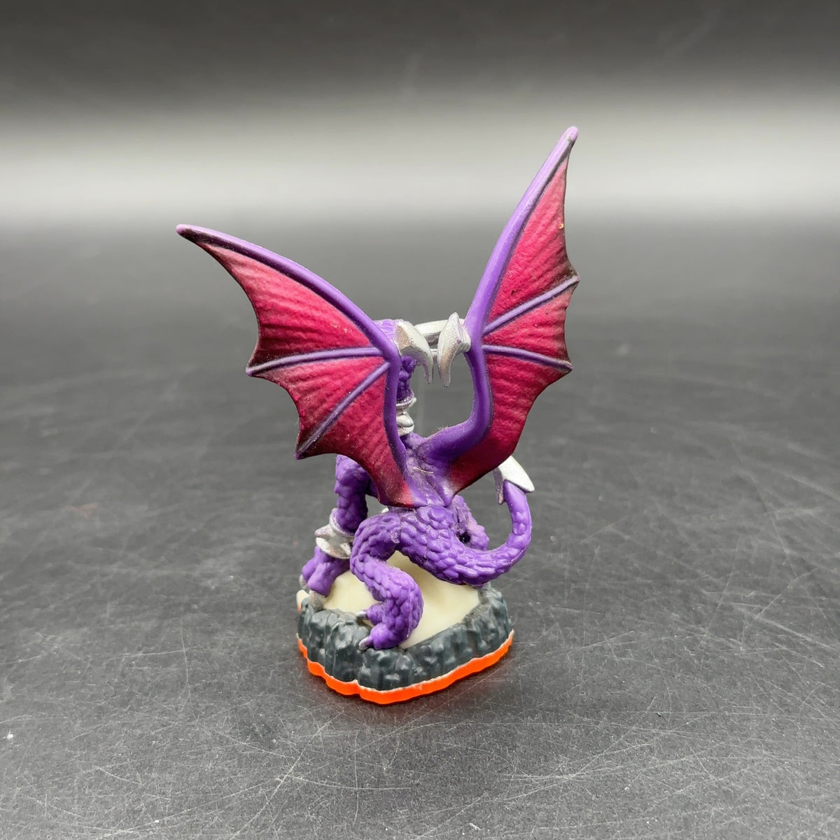 Original Activision Skylanders Giants Cynder (Series 2) – Bild 2