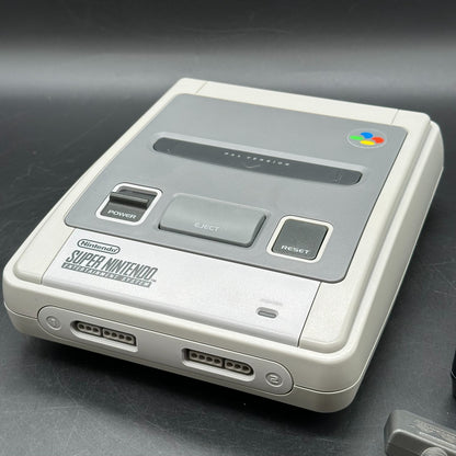 Super Nintendo SNES Konsole inkl. Controller