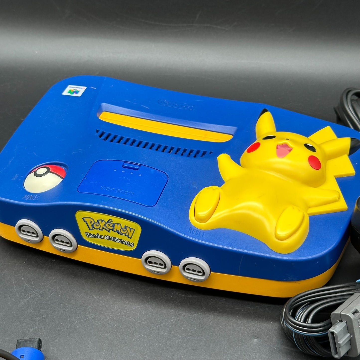 Nintendo 64 N64 Konsole - Pikachu Edition - inkl. Controller (Stick sehr gut)