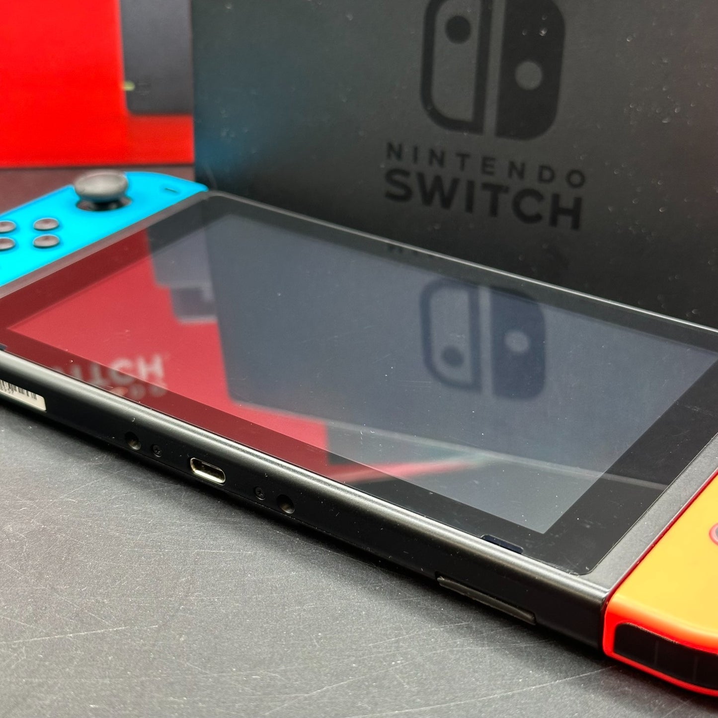 Nintendo Switch - 32GB - Spielkonsole - Blau / Rot