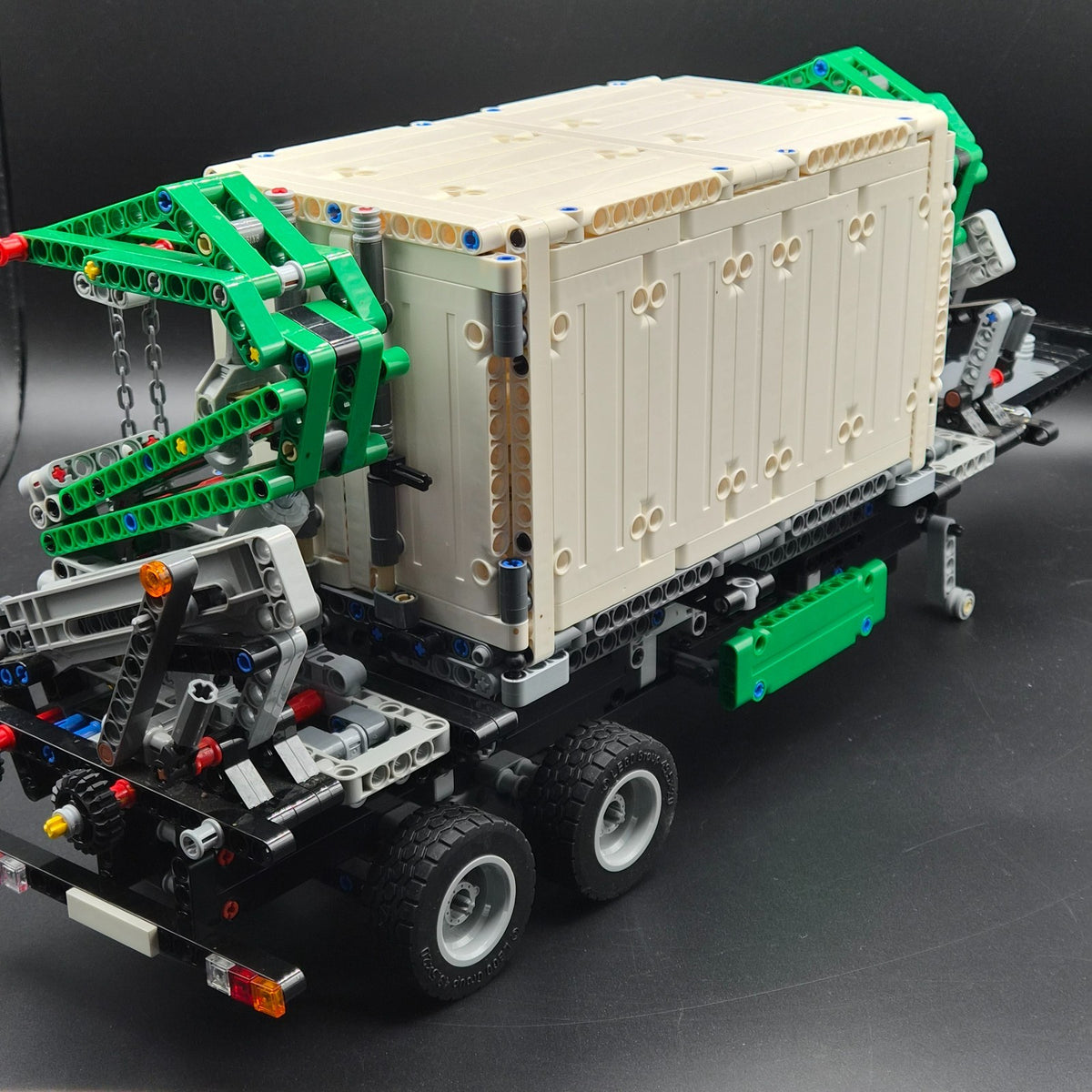 Lego Technic (42078) Mack Anthem mit Anhänger