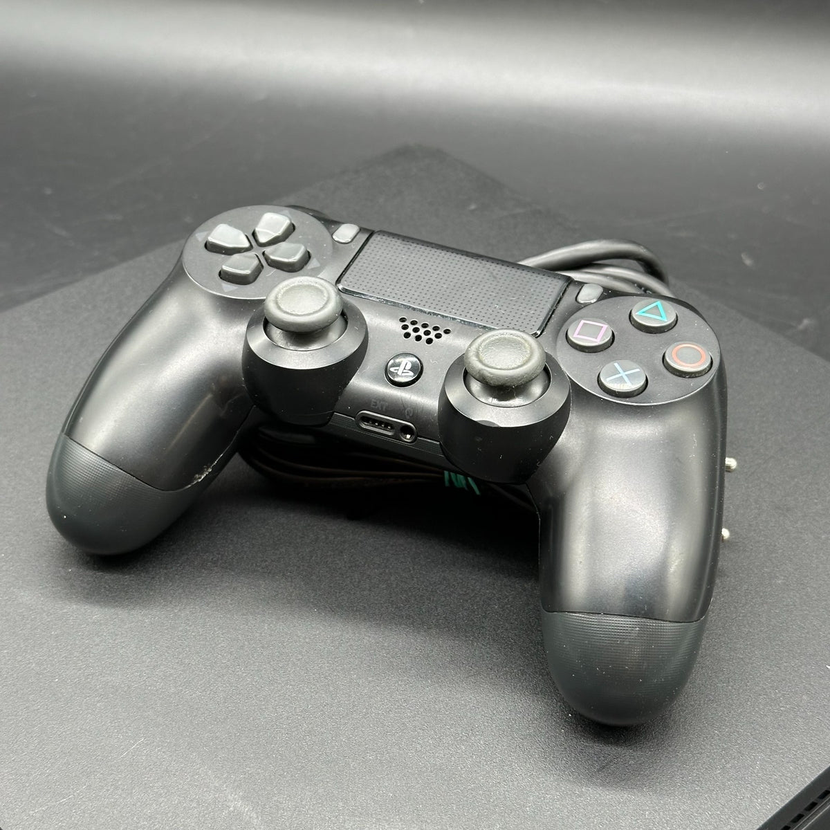 Sony PlayStation 4 Slim Konsole, 1TB, Schwarz inkl. Controller (CUH-2016B)
