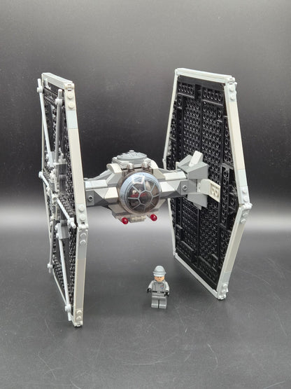 LEGO® Star Wars 9492 TIE Fighter - 3 Figuren fehlen