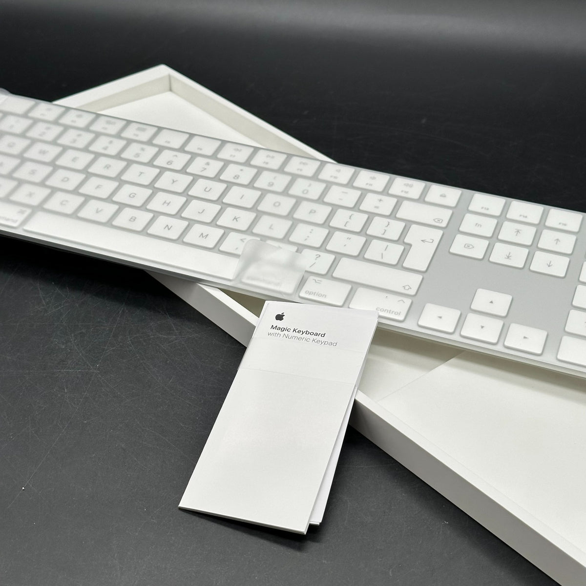 Apple Magic Keyboard mit Nummernblock - QWERTY - UK White - A1843 – Bild 3