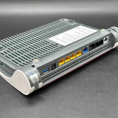 FRITZ!Box 7590 WLAN Router weiß, 4x Gigabit LAN, WPS, USB 3.0 - kein Zubehör – Bild 3