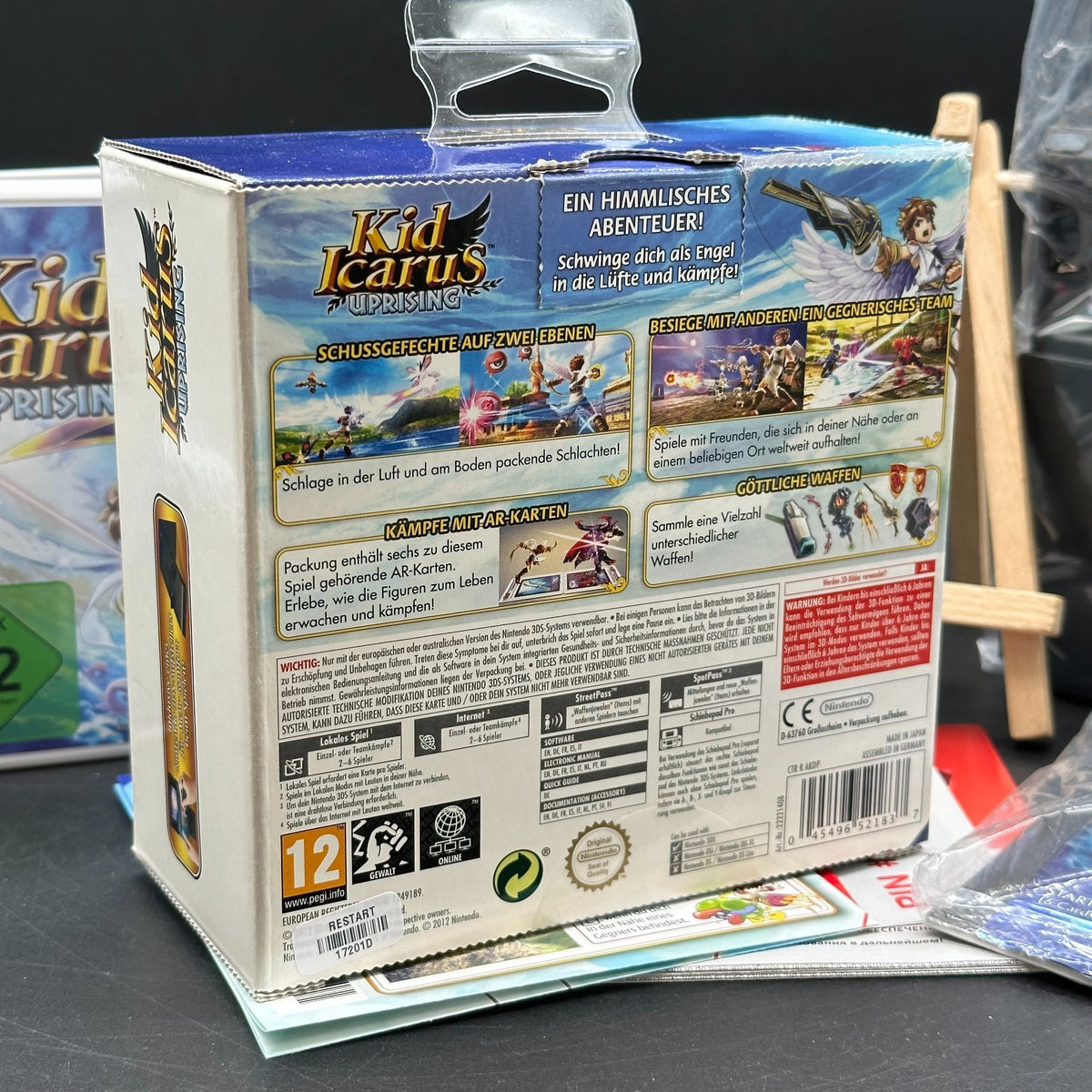 Kid Icarus Uprising Big Box inkl. Ständer & Karten (Nintendo 3DS)