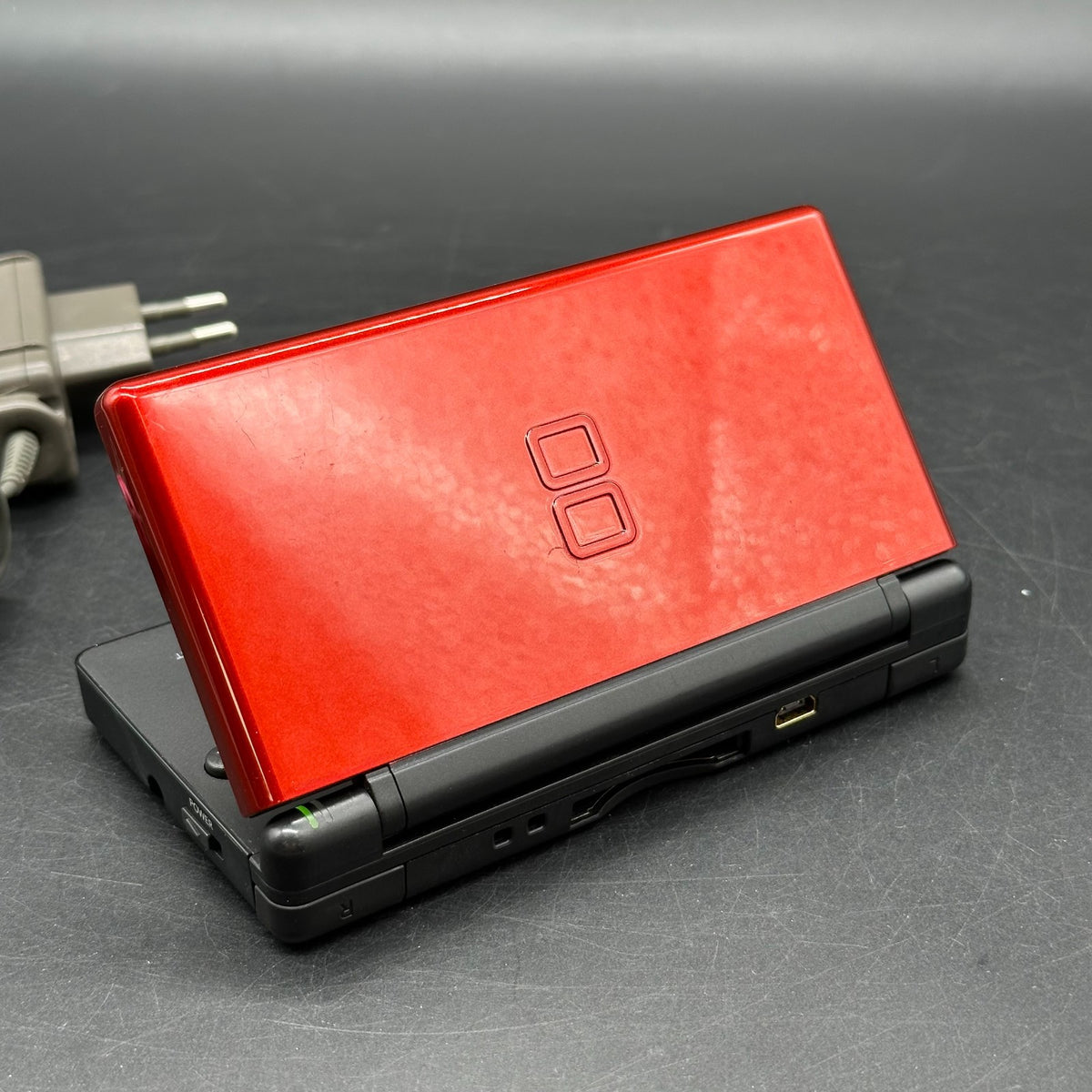 Nintendo DS Lite Handheld-Spielkonsole Rot/Schwarz - US Version