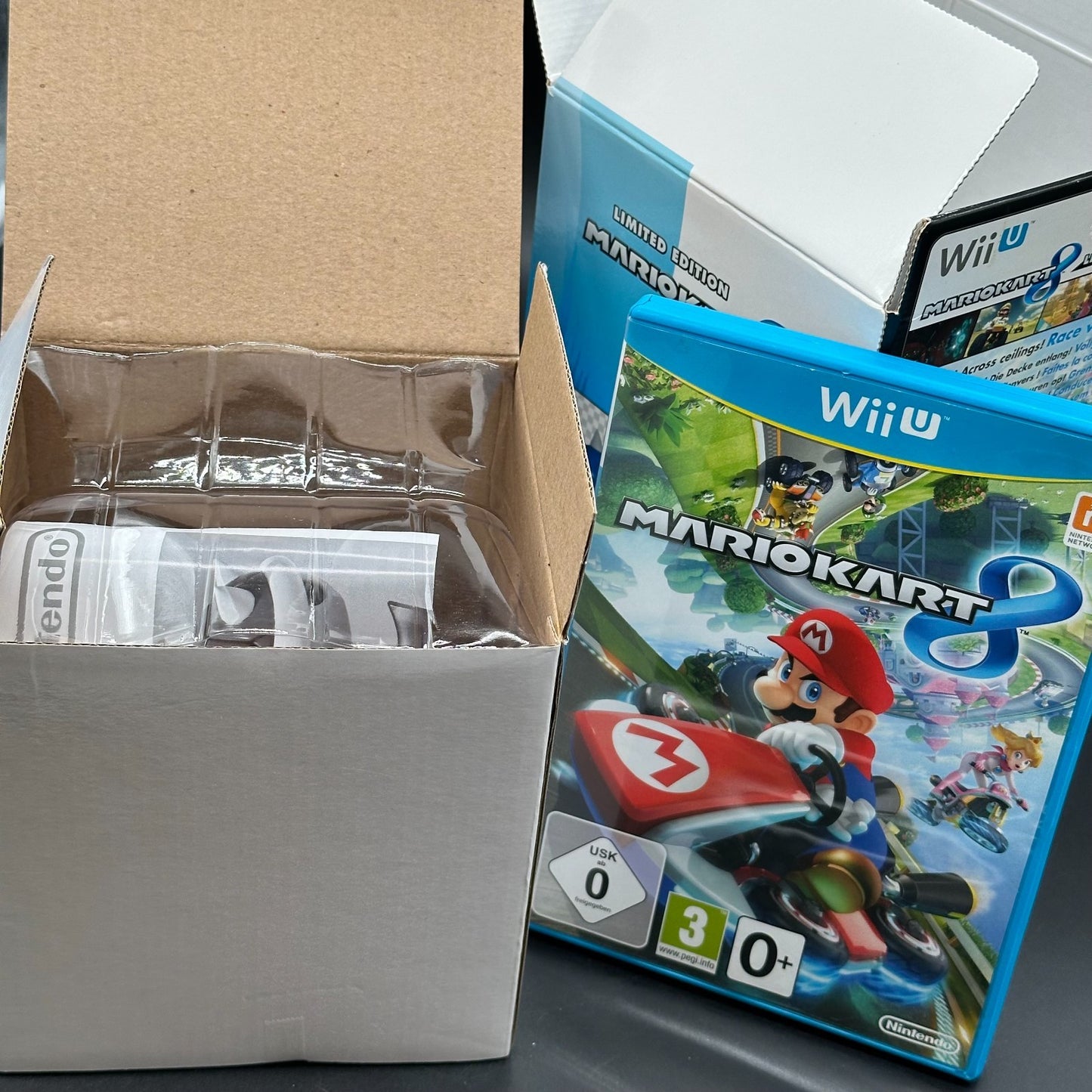 Mario Kart 8 - Limited Edition - Nintendo Wii U - Blue Shell / Blauer Panzer
