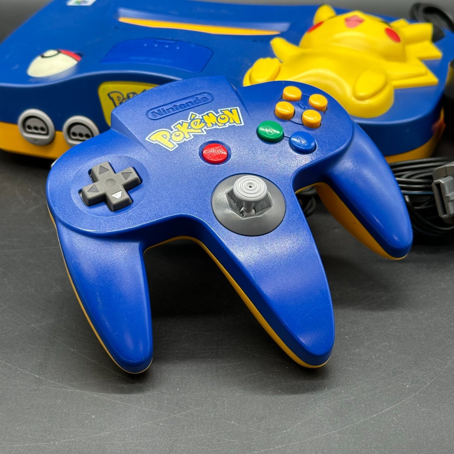 Nintendo 64 N64 Konsole - Pikachu Edition - inkl. Controller (Stick sehr gut)
