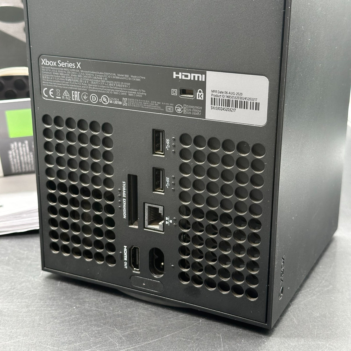 Microsoft Xbox Series X - 1 TB - Spielekonsole - Schwarz - mit OVP – Bild 3