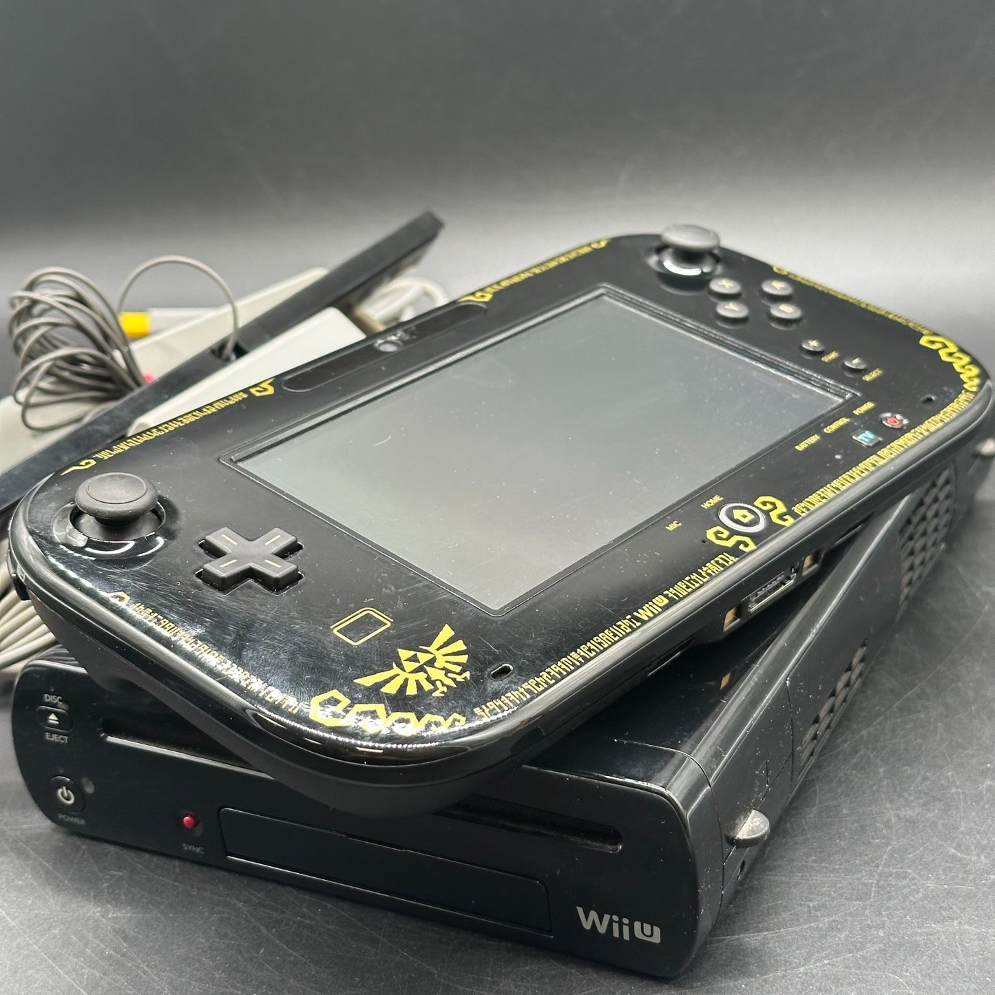 Nintendo Wii U 32 GB Legend of Zelda: The Wind Waker Edition