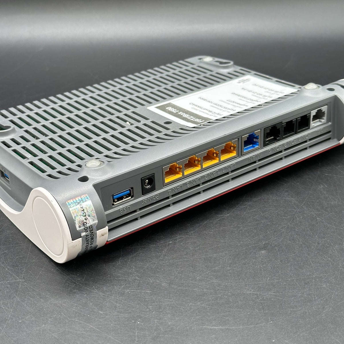 FRITZ!Box 7590 WLAN Router weiß, 4x Gigabit LAN, WPS, USB 3.0 - kein Zubehör – Bild 3