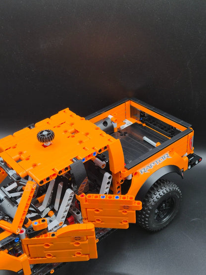 Lego Technic - Ford F-150 Raptor (42126)