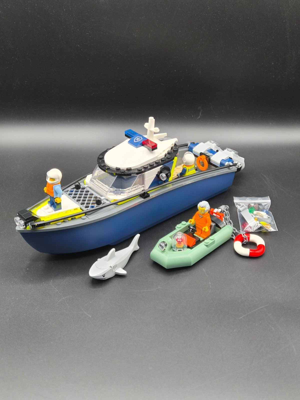 LEGO® City 60456 Verfolgungsjagd im Polizeiboot