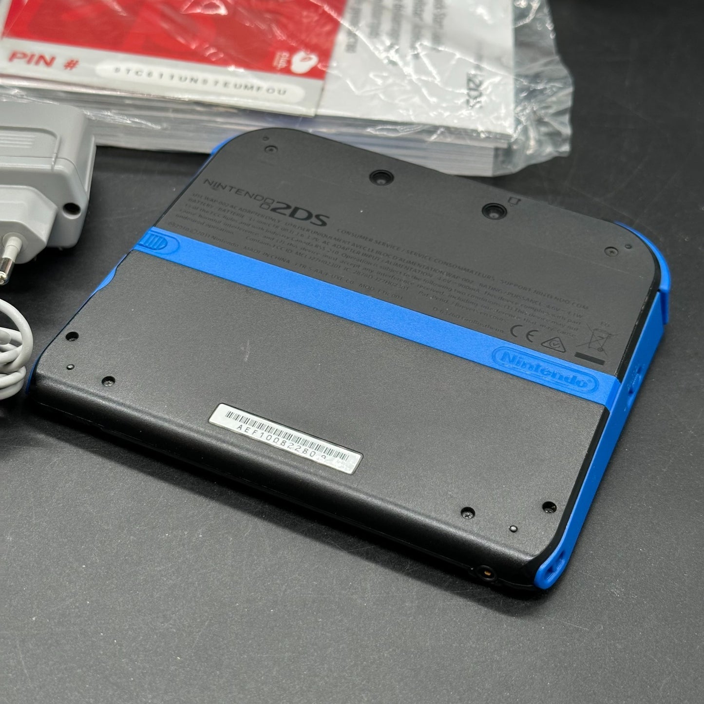 Nintendo 2DS Handheld-Konsole Mario Kart 7 Edition Spielekonsole in OVP