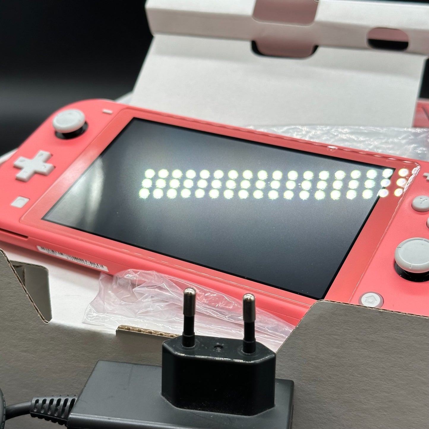 Nintendo Switch Lite 32GB Spielkonsole - Koralle