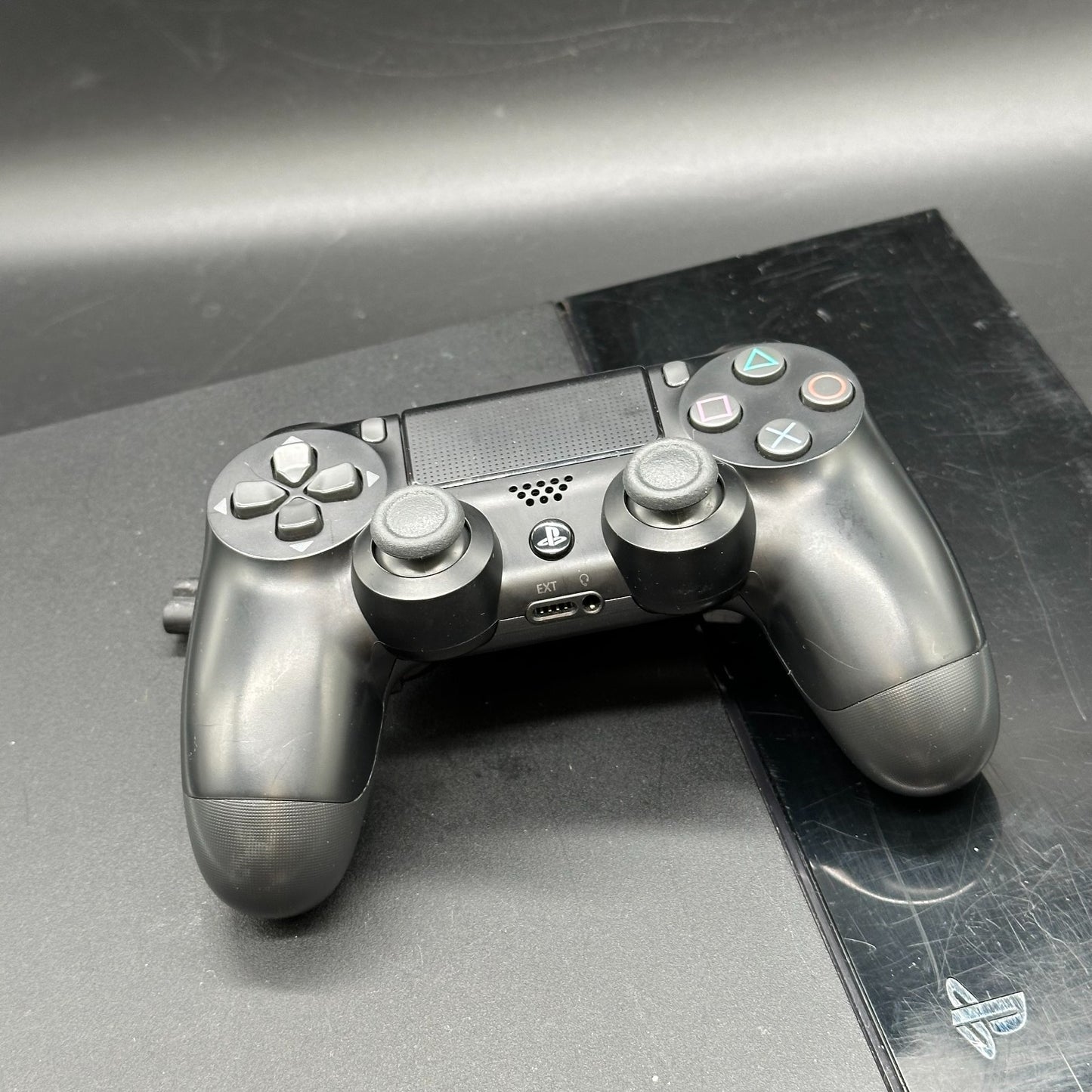 Sony PlayStation 4 Konsole (CUH-1004A) inkl. Controller