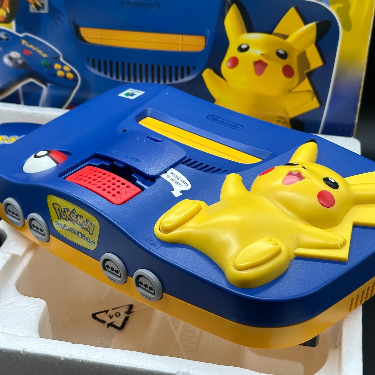 Nintendo 64 Konsole - N64 Pikachu Edition inkl. Controller, OVP & Expansion Pak