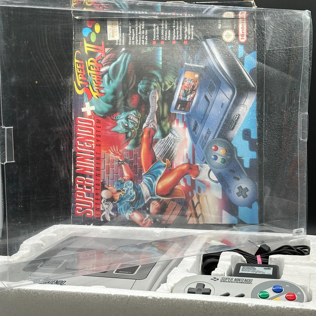 Super Nintendo SNES Konsole in OVP - Street Fighter II 2 Action Pack